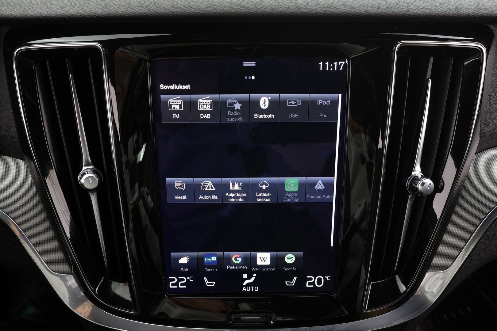 Volvo S60 2022 T8 AWD Long Range High Performance R-Design Edition aut * ACC / P.kamera / Full LED / Navi / Koukku / Muistipenkki * - 1.Om Suomi-auto / Akku kuntotarkastettu / Kahdet renkaat aluvanteilla / Merkkihuollettu - HULLUT AVAJAISHULINAT KORKOTARJOUS 3,29 %