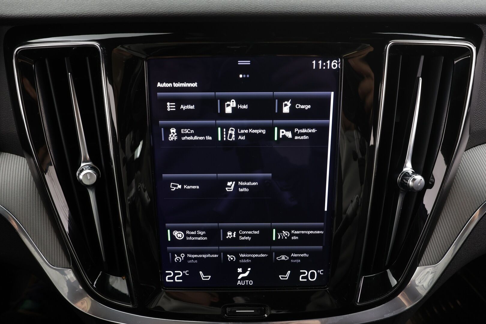 Volvo S60 2022 T8 AWD Long Range High Performance R-Design Edition aut * ACC / P.kamera / Full LED / Navi / Koukku / Muistipenkki * - 1.Om Suomi-auto / Kahdet renkaat aluvanteilla / Merkkihuollettu - HULLUT JOULUT KORKOTARJOUS 2,49% 