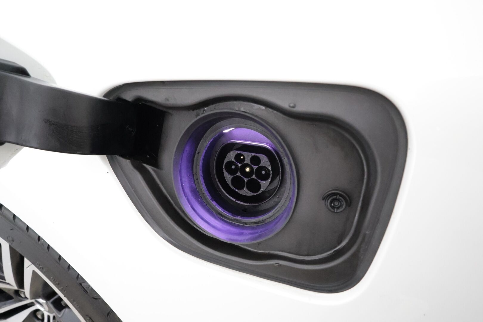 Volvo S60 2022 T8 AWD Long Range High Performance R-Design Edition aut * ACC / P.kamera / Full LED / Navi / Koukku / Muistipenkki * - 1.Om Suomi-auto / Akku kuntotarkastettu / Kahdet renkaat aluvanteilla / Merkkihuollettu - HULLUT AVAJAISHULINAT KORKOTARJOUS 3,29 %