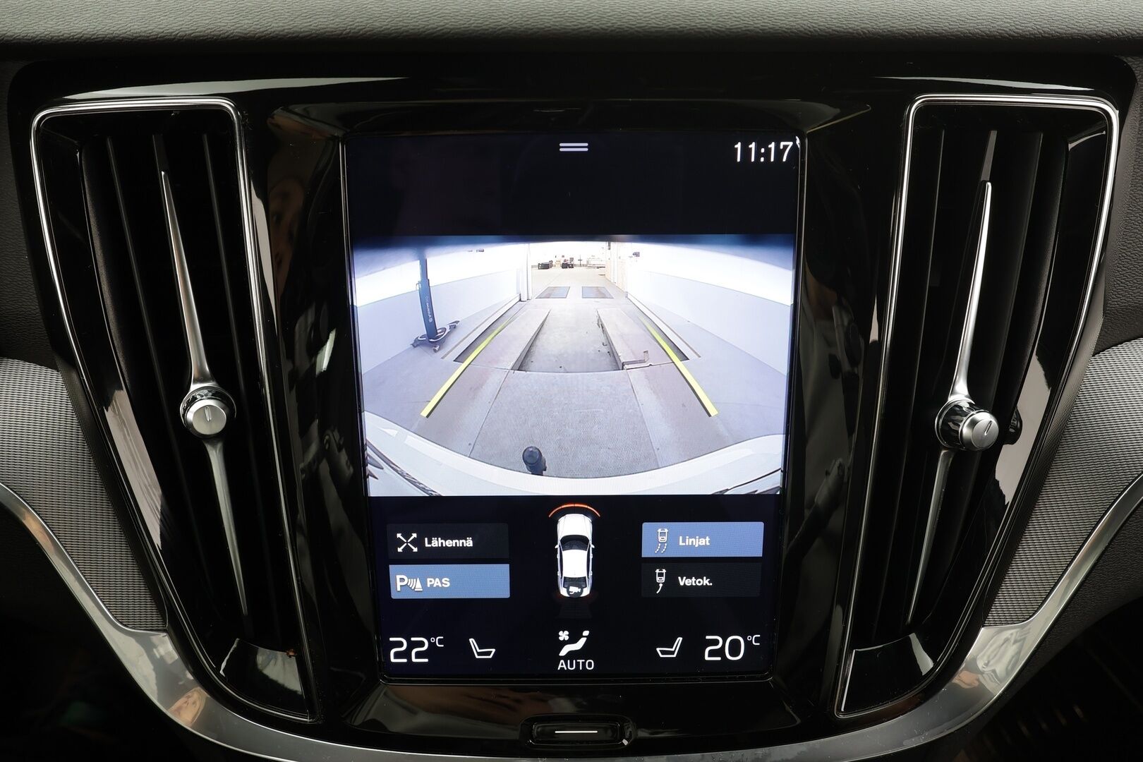 Volvo S60 2022 T8 AWD Long Range High Performance R-Design Edition aut * ACC / P.kamera / Full LED / Navi / Koukku / Muistipenkki * - 1.Om Suomi-auto / Akku kuntotarkastettu / Kahdet renkaat aluvanteilla / Merkkihuollettu