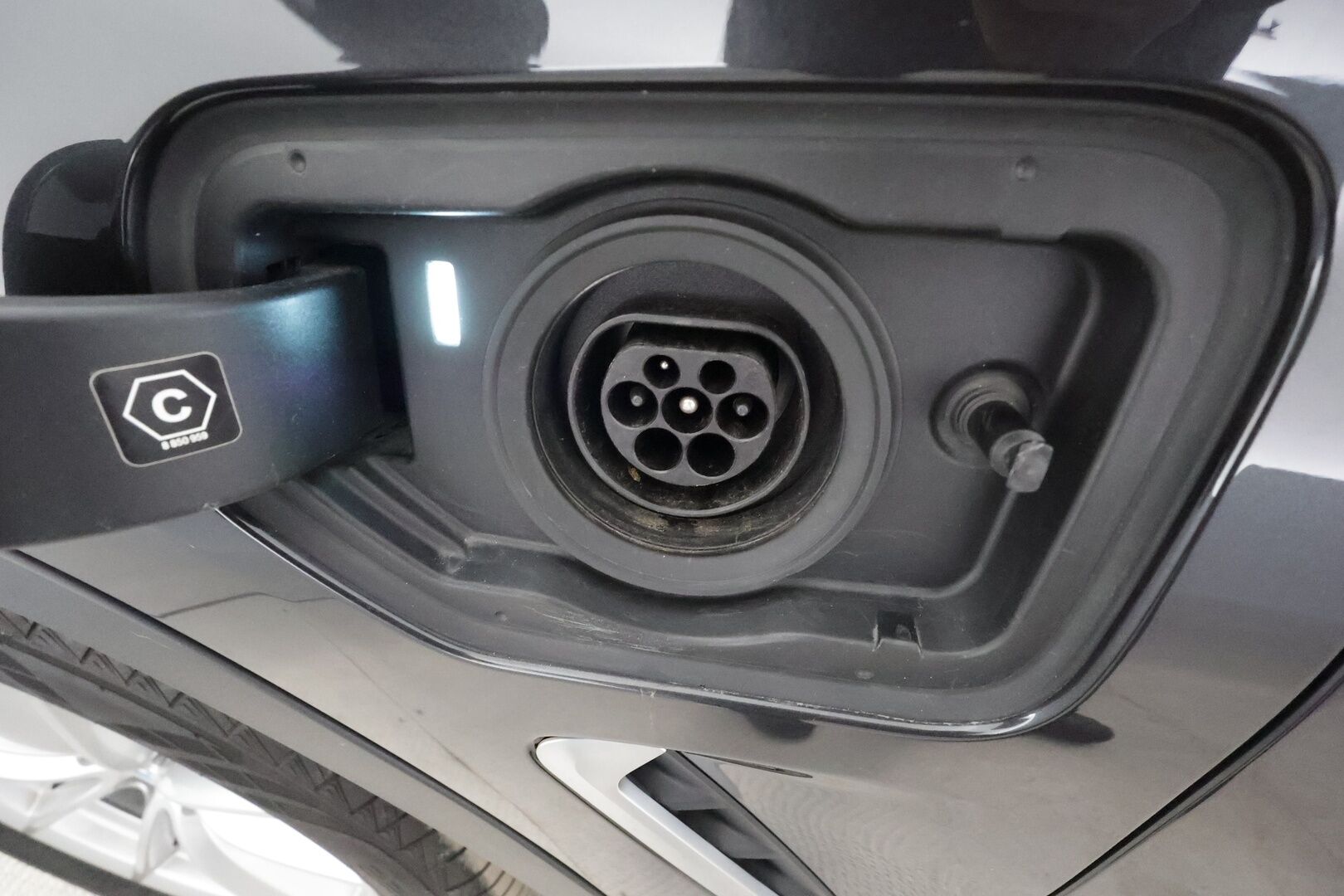 BMW X3 2022 G01 xDrive 30e A Charged Edition **1.Om Suomi-auto / 360° Kamera / Sporttipenkki Muistilla / HiFi / LED-valot / Navi** - 3,99 % KORKOTARJOUS TÄHÄN AUTOON - Akku kuntotarkastettu / Kaistavahti / Digimittaristo / KeylessGO / 2x Renkaat