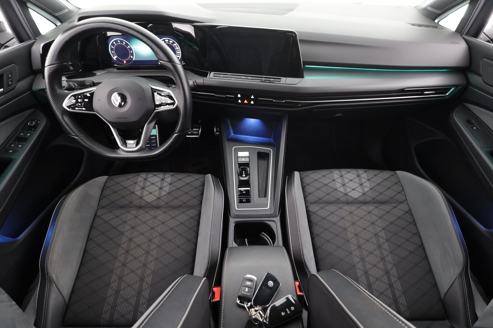 Volkswagen Golf 2022 Variant R-Line 1,5 eTSI 110 kW (MHEV) DSG-automaatti * 1om. Suomi-auto / ACC / Webasto / Digimittaristo * - Kahdet renkaat / Merkkihuollettu / Huippu siisti - HULLUT AVAJAISHULINAT KORKOTARJOUS 3,29 %