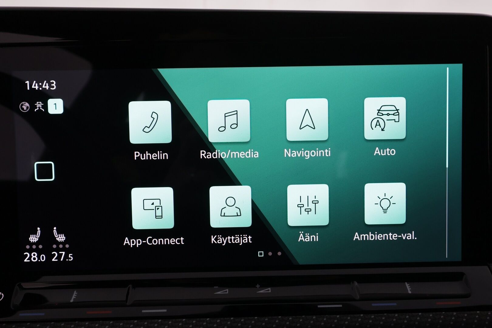 Volkswagen Golf 2022 Variant R-Line 1,5 eTSI 110 kW (MHEV) DSG-automaatti * 1om. Suomi-auto / ACC / Webasto / Digimittaristo * - Kahdet renkaat / Merkkihuollettu / Huippu siisti - HULLUT AVAJAISHULINAT KORKOTARJOUS 3,29 %