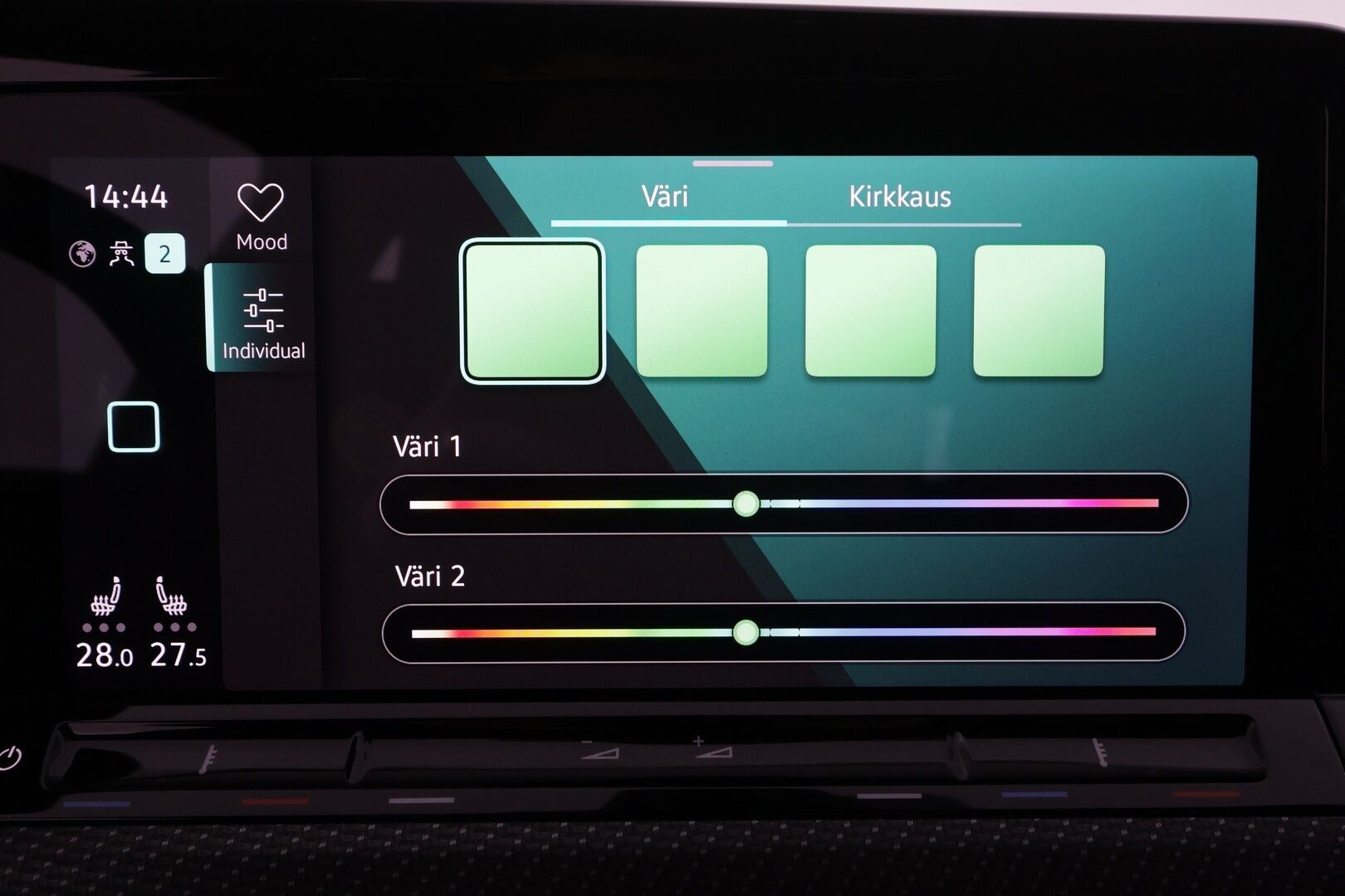 Volkswagen Golf 2022 Variant R-Line 1,5 eTSI 110 kW (MHEV) DSG-automaatti * 1om. Suomi-auto / ACC / Webasto / Digimittaristo * - Kahdet renkaat / Merkkihuollettu / Huippu siisti - HULLUT AVAJAISHULINAT KORKOTARJOUS 3,29 %