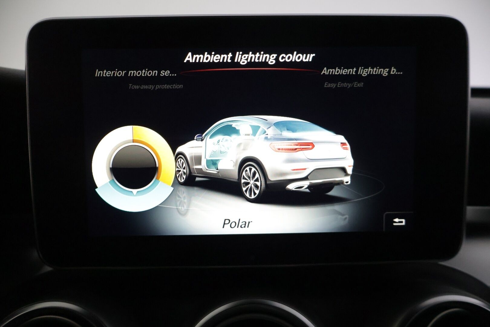 Mercedes-Benz GLC 2017 GLC 350 e 4MATIC Viistoperä (AB) 5ov 1991cm3 A - | Burmester | DTR+Q | 360° | Nahkasisusta | Muistipenkit | HUD | Ambient-light | Keyless Go | Airmatic |
