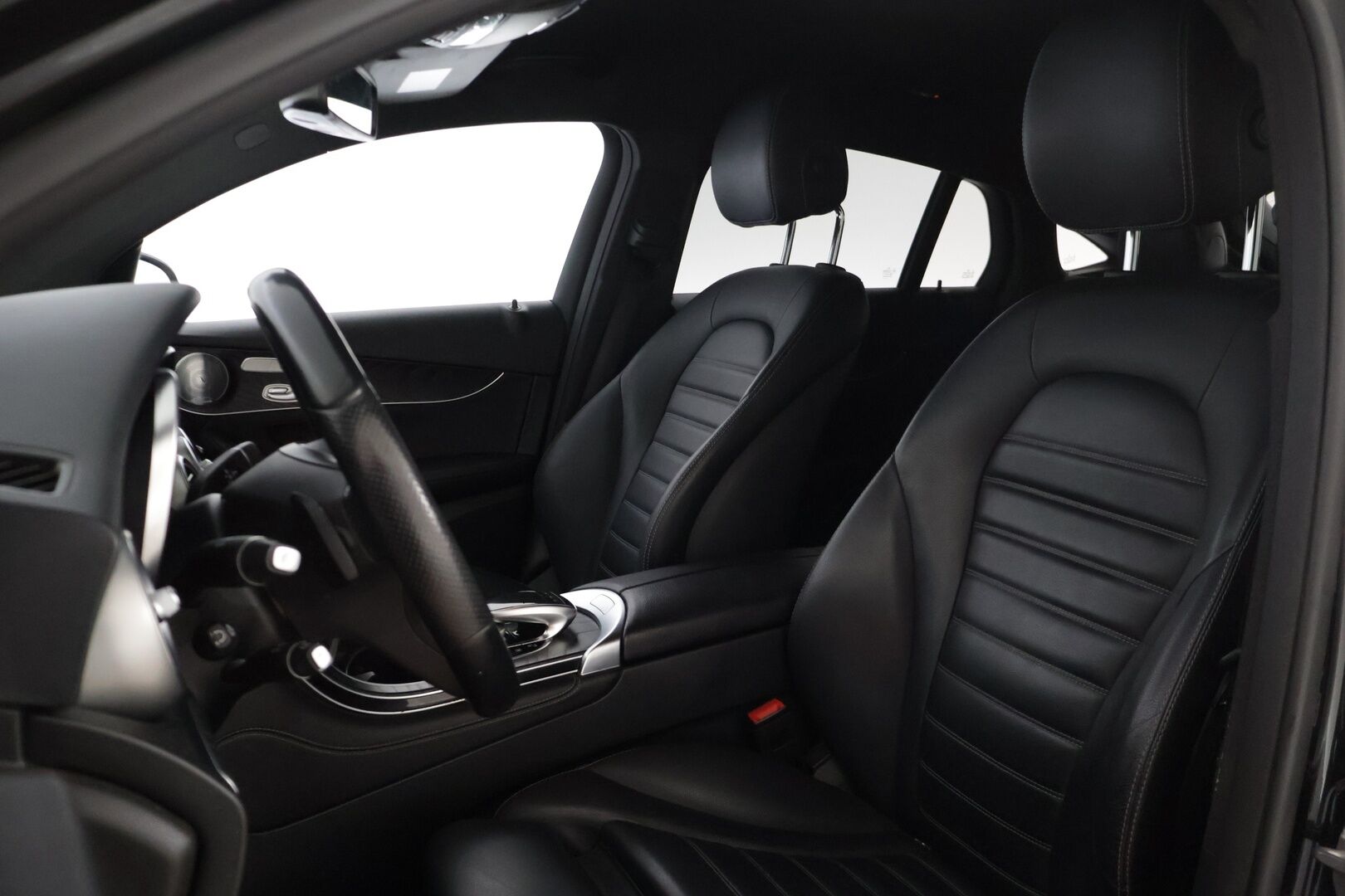 Mercedes-Benz GLC 2017 GLC 350 e 4MATIC Viistoperä (AB) 5ov 1991cm3 A - | Burmester | DTR+Q | 360° | Nahkasisusta | Muistipenkit | HUD | Ambient-light | Keyless Go | Airmatic |