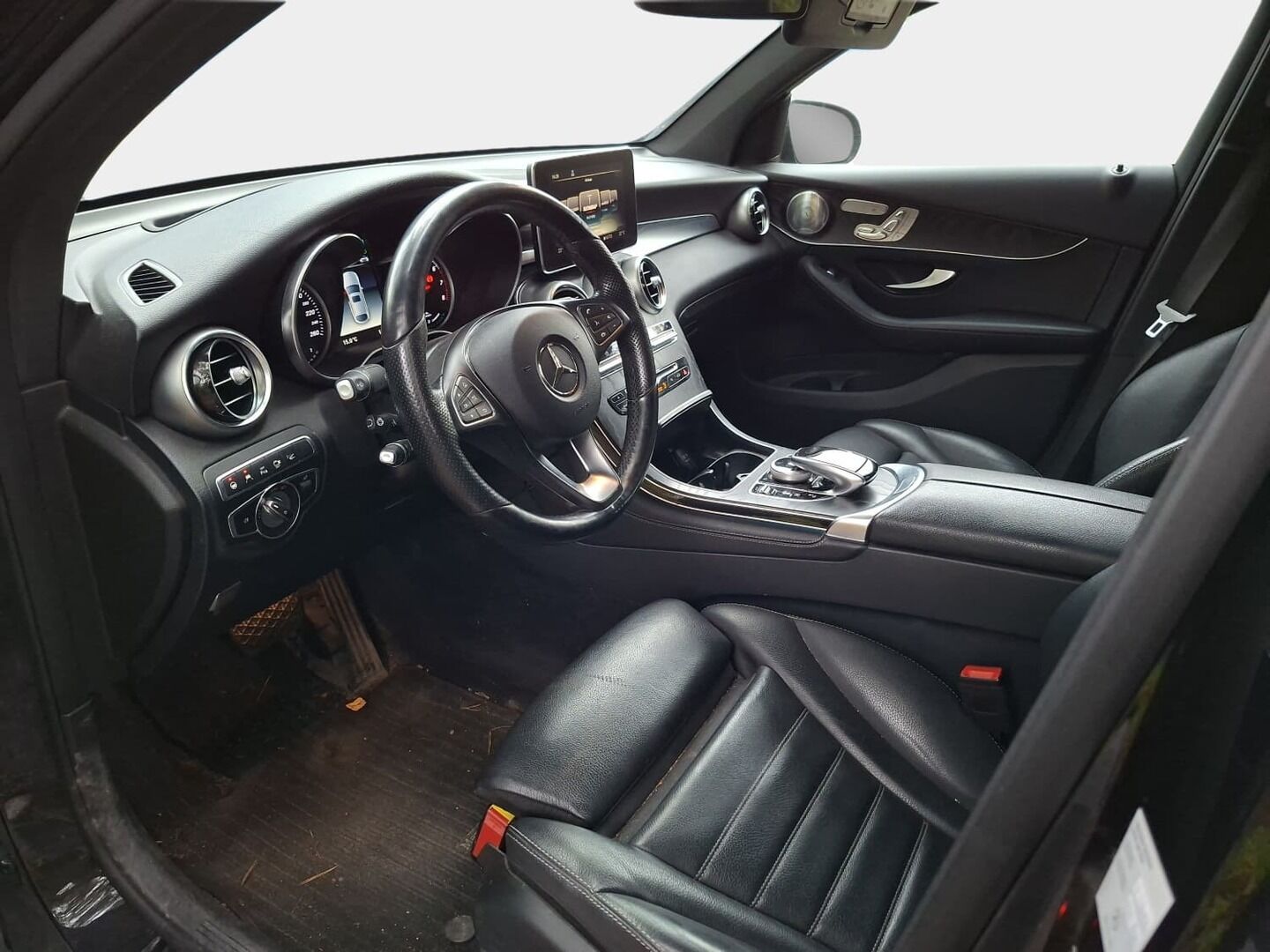 Mercedes-Benz GLC 2017 350 e Coupé 4Matic A Premium Business - | Burmester | DTR+Q | 360° | Nahkasisusta | Muistipenkit | HUD | Ambient-light | Keyless Go | Airmatic |