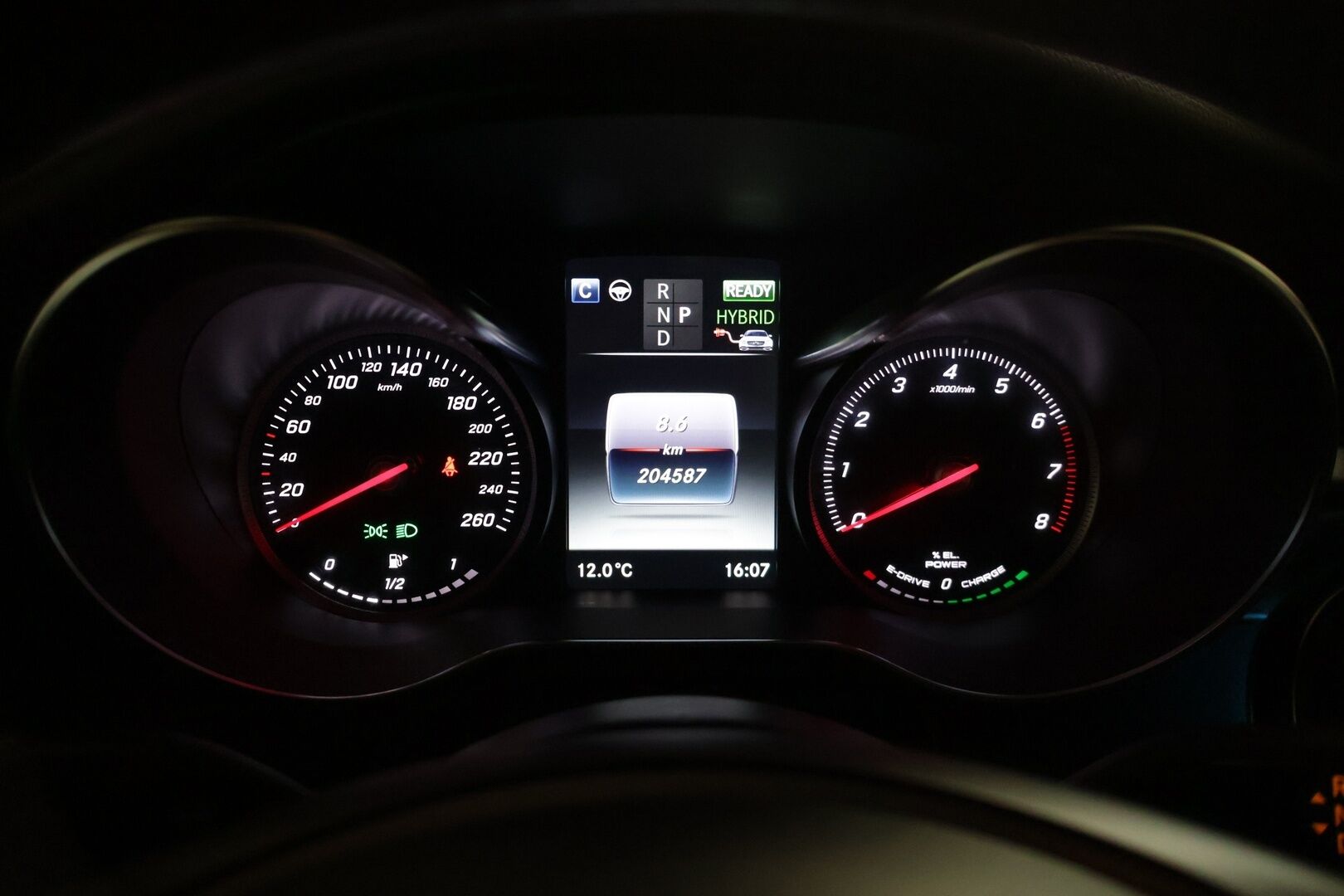 Mercedes-Benz GLC 2017 GLC 350 e 4MATIC Viistoperä (AB) 5ov 1991cm3 A - | Burmester | DTR+Q | 360° | Nahkasisusta | Muistipenkit | HUD | Ambient-light | Keyless Go | Airmatic |
