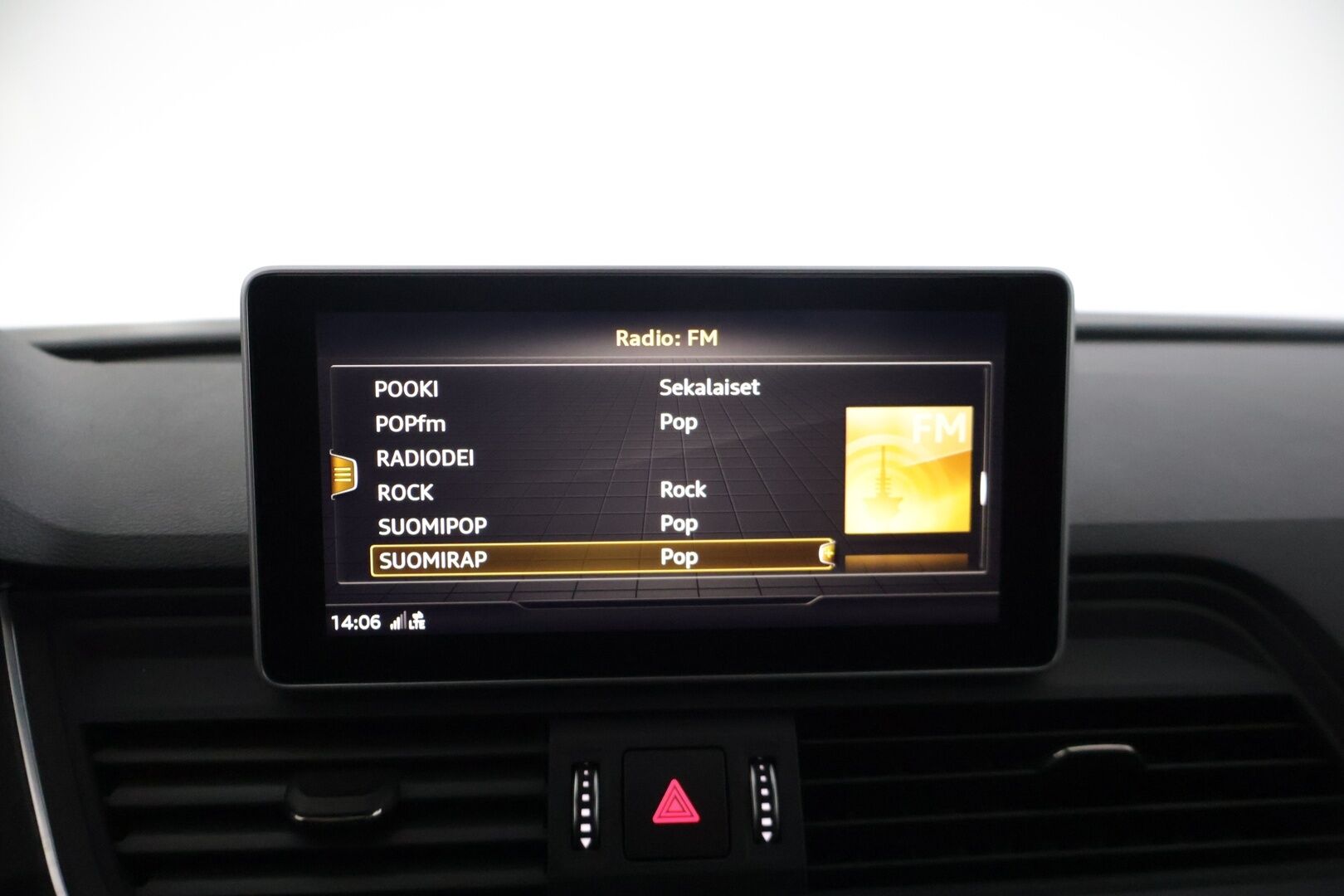 Audi Q5 2020 Launch Edition S-Line 55 TFSI e quattro S tronic S-line *ACC / FlatBottom / P. Kamera / BLIS / Sähköpenkki* - Juuri saapunut! - HULLUT AVAJAISHULINAT KORKOTARJOUS 3,29 %