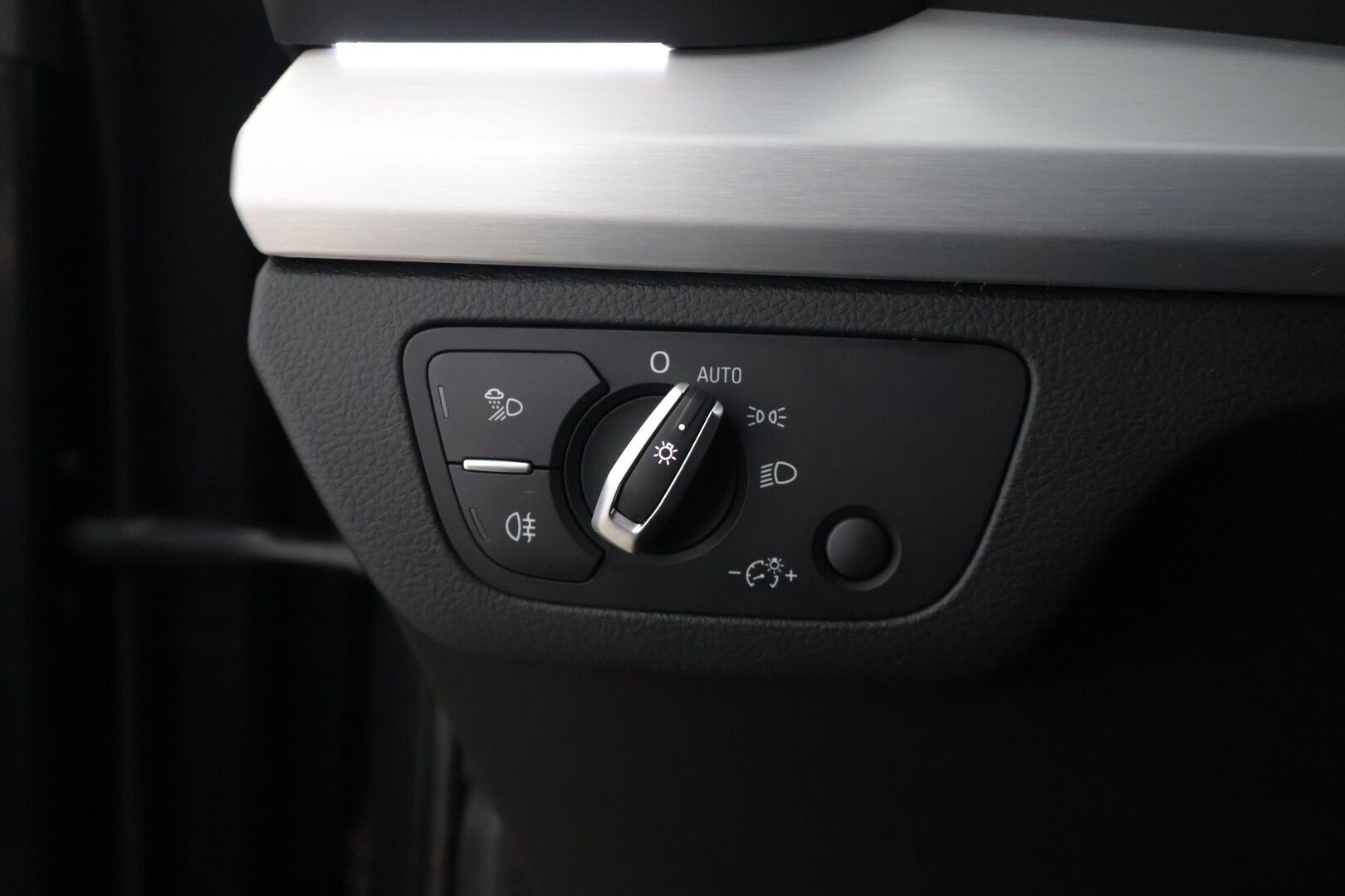 Audi Q5 2020 Launch Edition S-Line 55 TFSI e quattro S tronic S-line *ACC / FlatBottom / P. Kamera / BLIS / Sähköpenkki* - Juuri saapunut! 