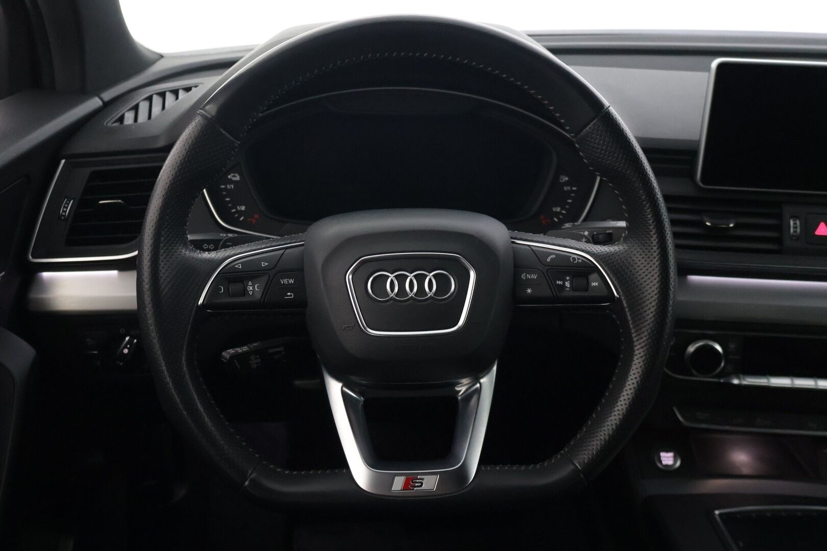 Audi Q5 2020 Launch Edition S-Line 55 TFSI e quattro S tronic S-line *ACC / FlatBottom / P. Kamera / BLIS / Sähköpenkki* - Juuri saapunut! - HULLUT AVAJAISHULINAT KORKOTARJOUS 3,29 %