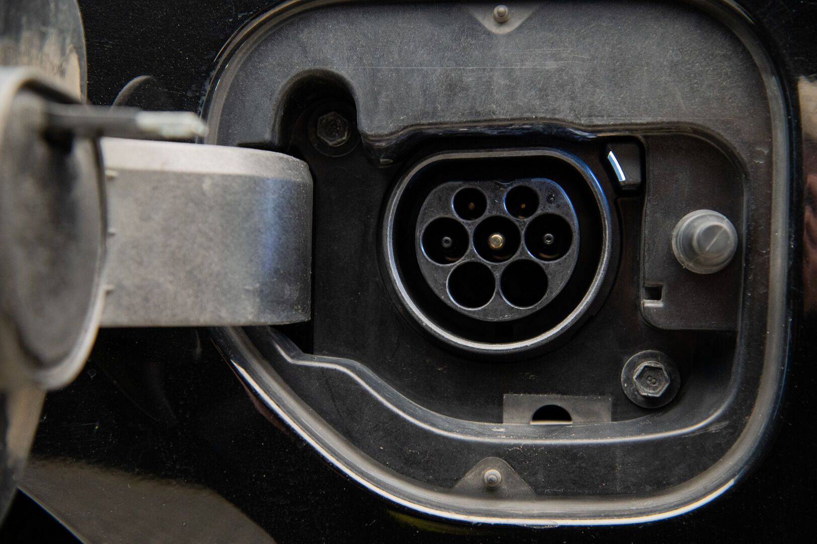 Kia Optima 2018 2,0 GDI PHEV Business Premium A/T *Ilmastoidut Nahat / Harman/Kardon / Adapt. Vakkari / P-kamera / Ratinlämmitin* - Muistipenkki / Navi / Keyless / Hyvä huoltohistoria / Kahdet renkaat aluvanteilla - HULLUT JOULUT KORKOTARJOUS 2,49% 