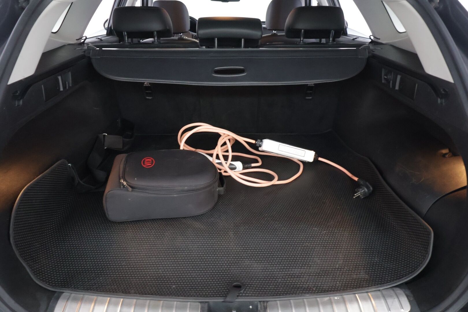 Kia Optima 2018 2,0 GDI PHEV Business Premium A/T *Ilmastoidut Nahat / Harman/Kardon / Adapt. Vakkari / P-kamera / Ratinlämmitin* - Muistipenkki / Navi / Keyless / Hyvä huoltohistoria / Kahdet renkaat aluvanteilla