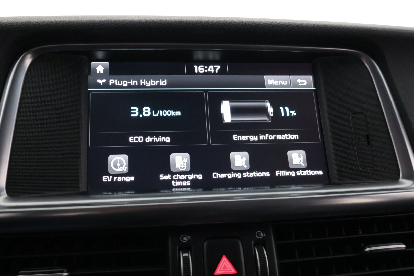 Kia Optima 2018 2,0 GDI PHEV Business Premium A/T *Ilmastoidut Nahat / Harman/Kardon / Adapt. Vakkari / P-kamera / Ratinlämmitin* - Muistipenkki / Navi / Keyless / Hyvä huoltohistoria / Kahdet renkaat aluvanteilla - HULLUT VÄLIPÄIVÄT KORKOTARJOUS 2,49%