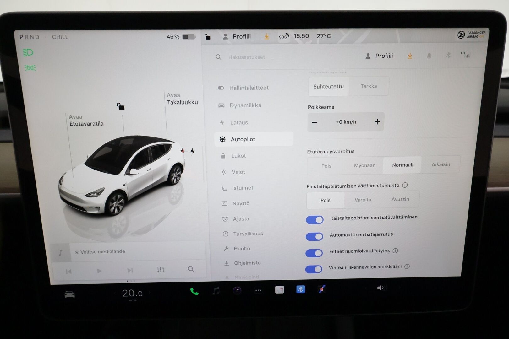 Tesla Model Y 2022 Long Range **Lämpöpumppu / Lasikatto / Matrix-LED / Adapt.Vakkari / P.Kamera / Muistipenkki / Navi / Keyless** - 3,99 % KORKOTARJOUS TÄHÄN AUTOON - 1-om Suomi-auto / Akku kuntotarkastettu / 2x Latauskaapelit / Kahdet Renkaat