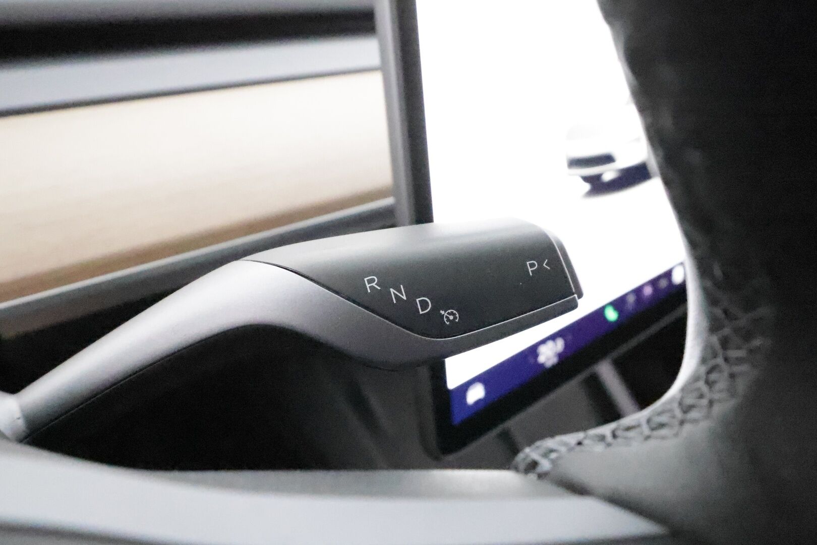 Tesla Model Y 2022 Long Range **Lämpöpumppu / Lasikatto / Matrix-LED / Adapt.Vakkari / P.Kamera / Muistipenkki / Navi / Keyless** - 3,99 % KORKOTARJOUS TÄHÄN AUTOON - 1-om Suomi-auto / Akku kuntotarkastettu / 2x Latauskaapelit / Kahdet Renkaat