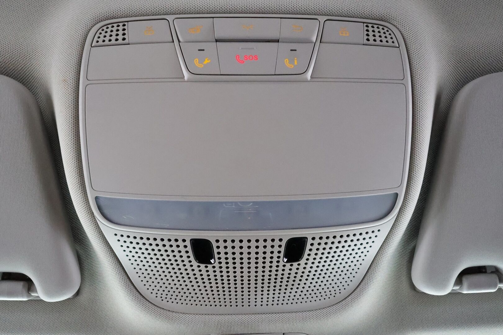 Mercedes-Benz C 2018 200 d T A * Distronic+ / Sporttipenkit / Navi / LED / Sähköluukku / Kaistavahti / Peruutustutkat! - Kahdet renkaat aluvanteilla / Juuri huollettu 