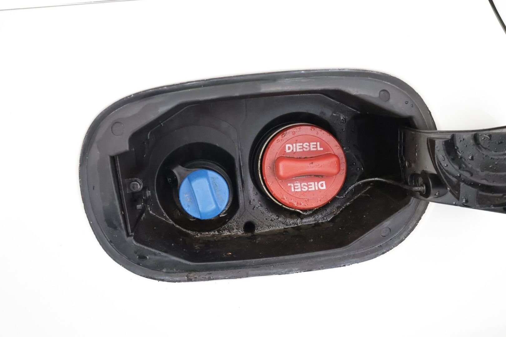 Mercedes-Benz C 2018 C 200 d T A * Distronic+ / Kaistavahti / DTR+Q / P.tutkat / Sporttipenkit / Navi / LED / Sähköluukku * - Kahdet renkaat aluvanteilla / Juuri huollettu 