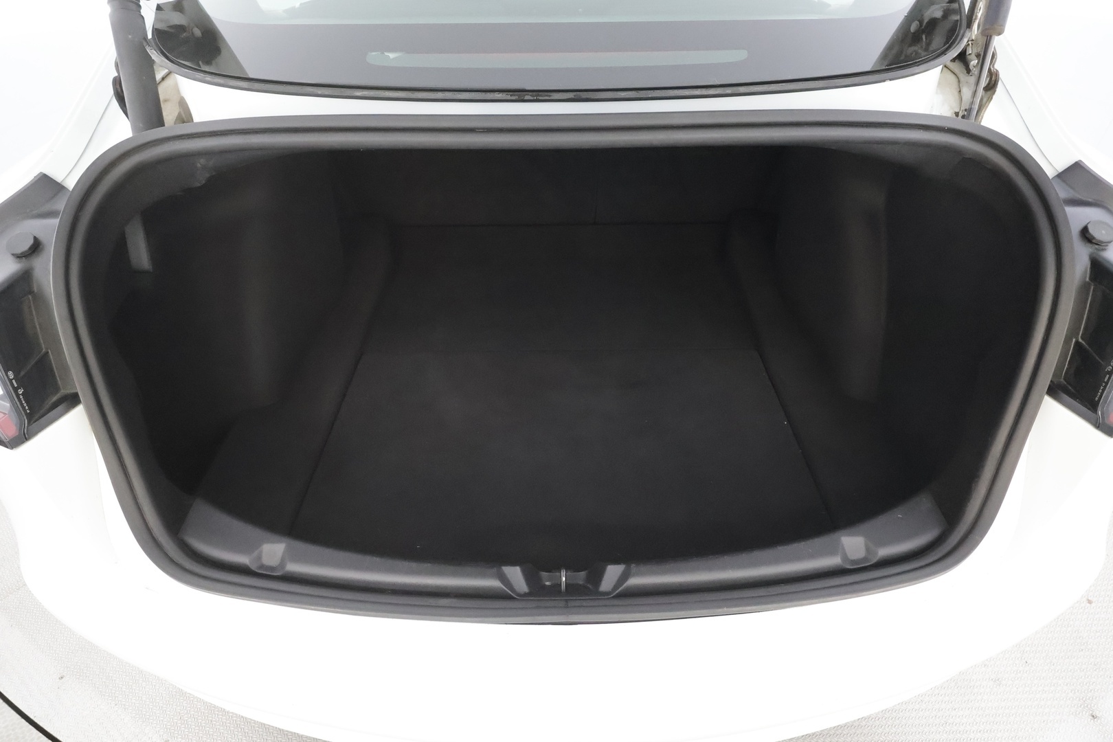 Tesla Model 3 2021 Standard Range Plus - | ILP | ACC | Lasikatto | Matrix-LED | P.Kamera | Muistipenkki | Premium Speakers | Kaistavahti | Navi | Keyless | 2x Latauskaapelit | Kahdet renkaat |