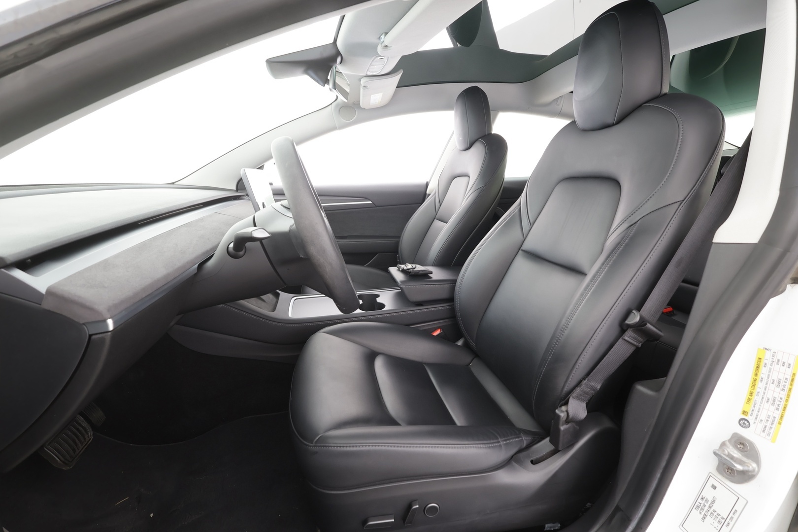 Tesla Model 3 2021 Standard Range Plus - | ILP | ACC | Lasikatto | Matrix-LED | P.Kamera | Muistipenkki | Premium Speakers | Kaistavahti | Navi | Keyless | 2x Latauskaapelit | Kahdet renkaat |