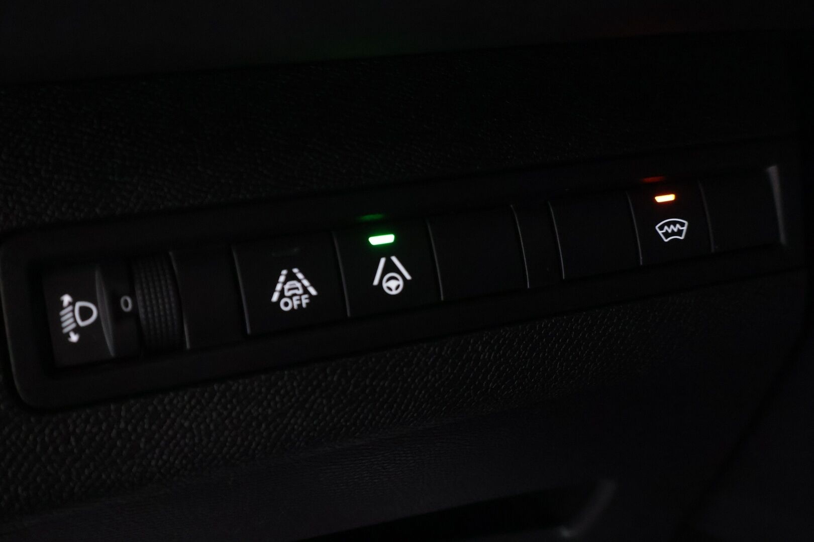 Peugeot 3008 2022 Allure Pack Anniversary PureTech 130 EAT8-automaatti - Suomi-auto|P.kamera|AppleCarPlay & Android Auto