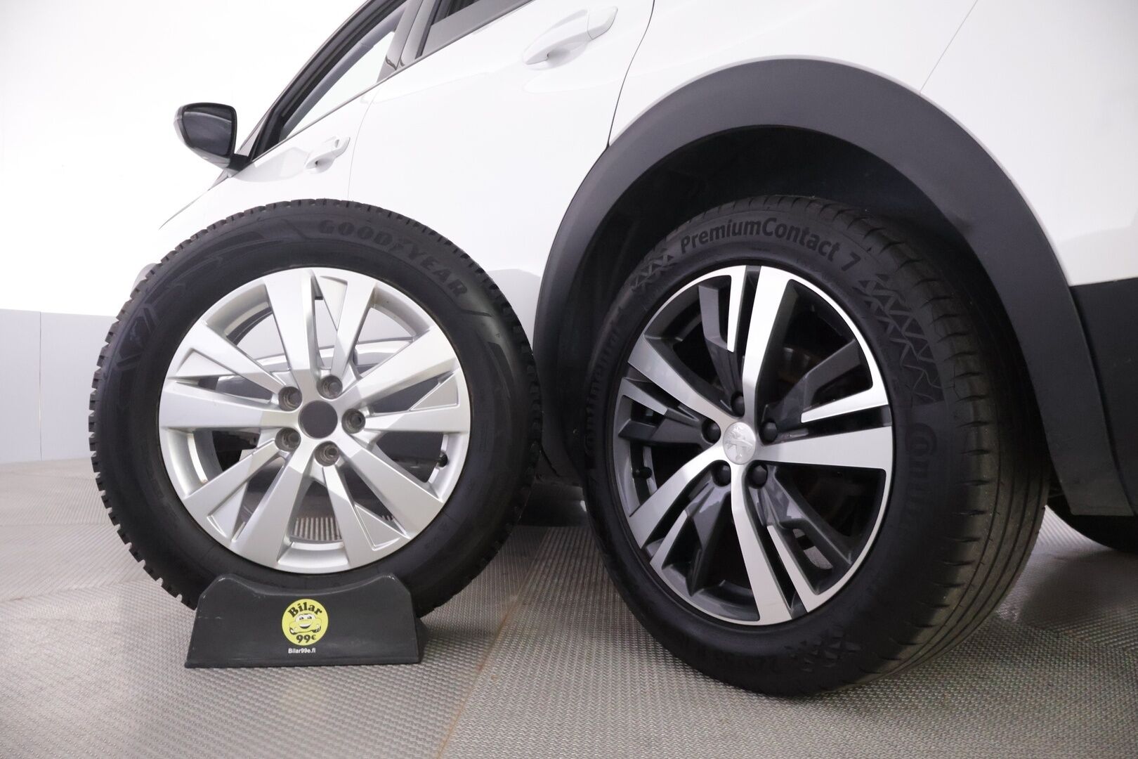 Peugeot 3008 2022 Allure Pack Anniversary PureTech 130 EAT8-automaatti - Suomi-auto|P.kamera|AppleCarPlay & Android Auto
