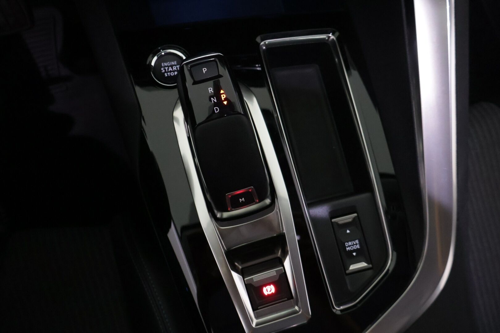 Peugeot 3008 2022 Allure Pack Anniversary PureTech 130 EAT8-automaatti - Suomi-auto|P.kamera|AppleCarPlay & Android Auto