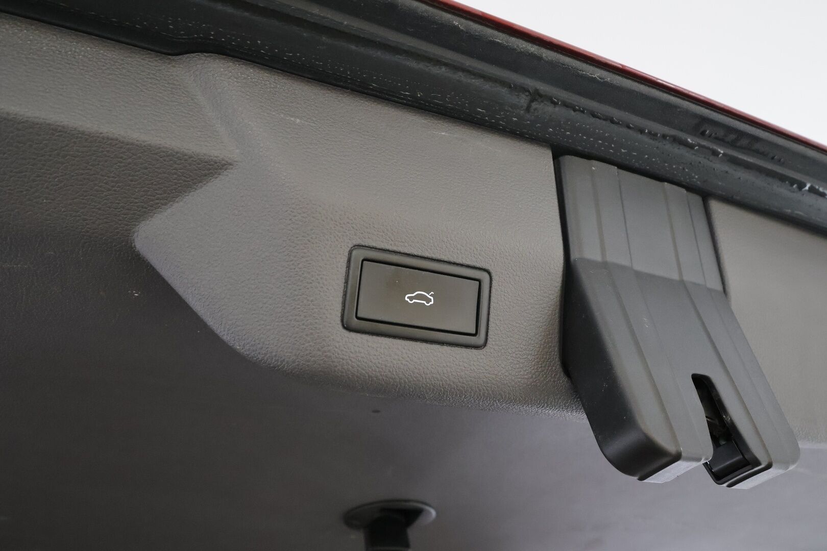 Volkswagen Multivan 2022 pitkä Life Business eHybrid 160kW DSG (PHEV) 7-P * ACC / Webasto / Sähköovet / Panorama / Navi / Keyless * - Suomi-auto / 2xRenkaat 