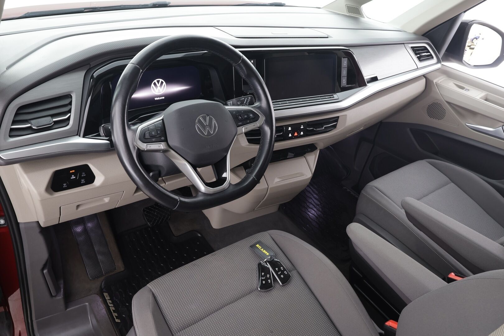 Volkswagen Multivan 2022 pitkä Life Business eHybrid 160kW DSG (PHEV) 7-P * ACC / Webasto / Sähköovet / Panorama / Navi / Keyless * - Suomi-auto / 2x Renkaat / Huippu varusteet! - HULLUT AVAJAISHULINAT KORKOTARJOUS 3,29 %