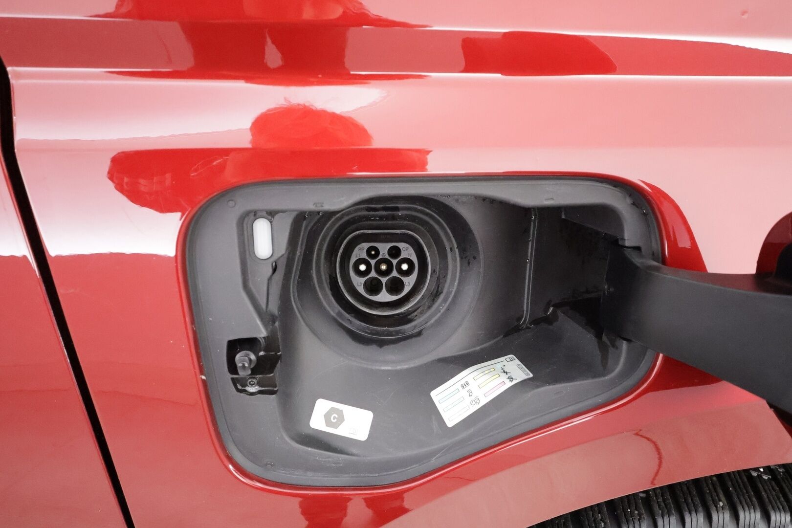 Volkswagen Multivan 2022 pitkä Life Business eHybrid 160kW DSG (PHEV) 7-P * ACC / Webasto / Sähköovet / Panorama / Navi / Keyless * - Suomi-auto / 2xRenkaat 