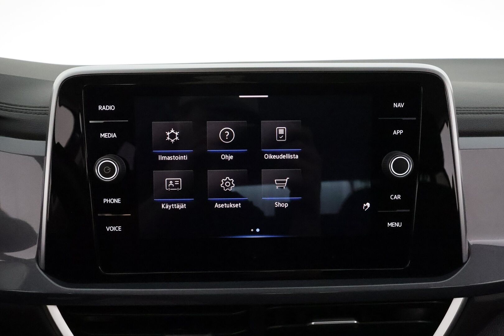 Volkswagen T-Roc 2022 Style Business 1,5 TSI EVO 110 kW DSG **Webasto / ACC / LED /  P.Kamera / Hierova Penkki / Navi / Kaistavahti** - 3,99 % KORKOTARJOUS TÄHÄN AUTOON 21.9. ASTI! - Suomi-auto / Kahdet Renkaat / Merkkihuollettu!