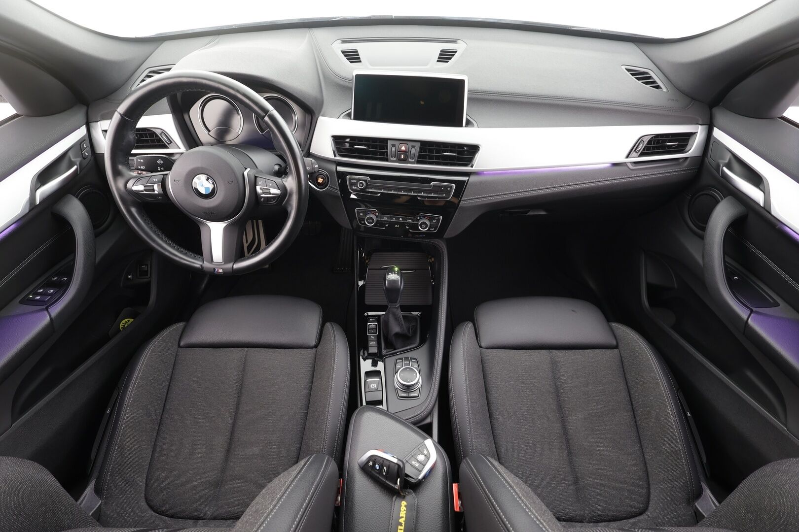 BMW X1 2021 F48 xDrive25e A Business M Sport - | Vakkari | LED | Puolinahat | P.Kamera | Sporttipenkit | Merkkihuollettu | Kahdet Renkaat |