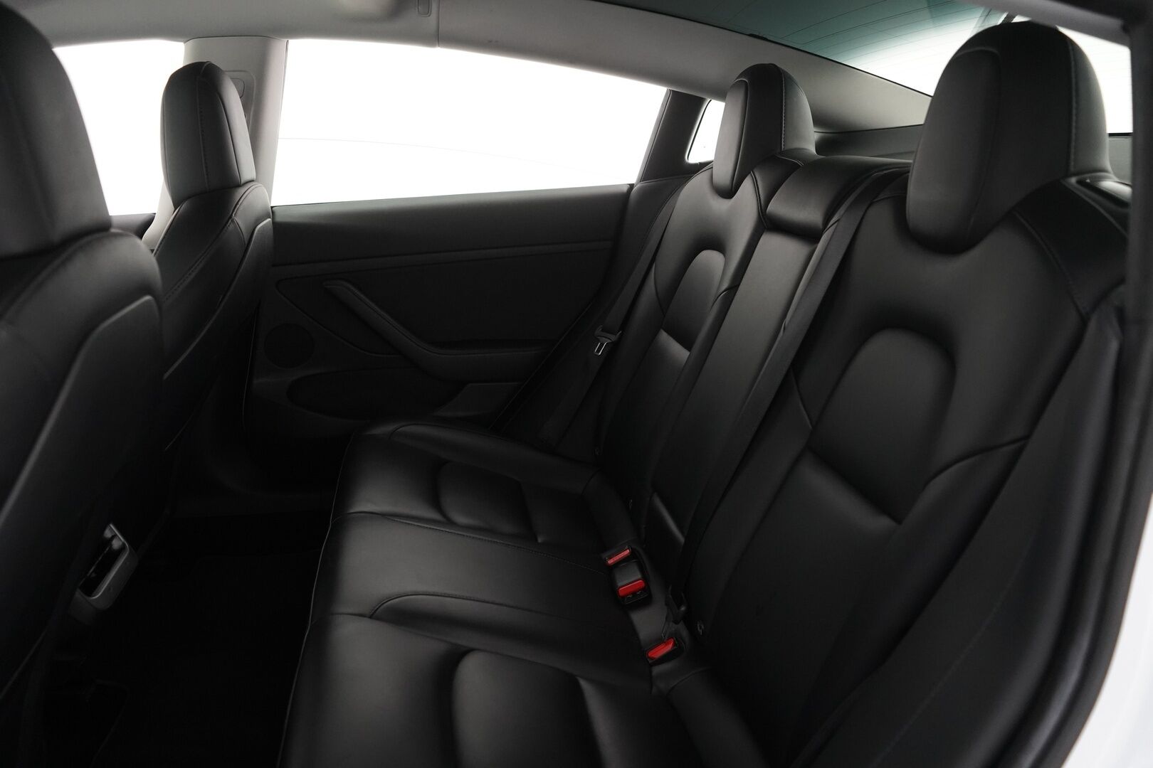 Tesla Model 3 2021 Long Range Dual Motor AWD *ACC / P. kamera / Nahkasisusta / Lasikatto* - Kahdet renkaat / Hieno metalliväri