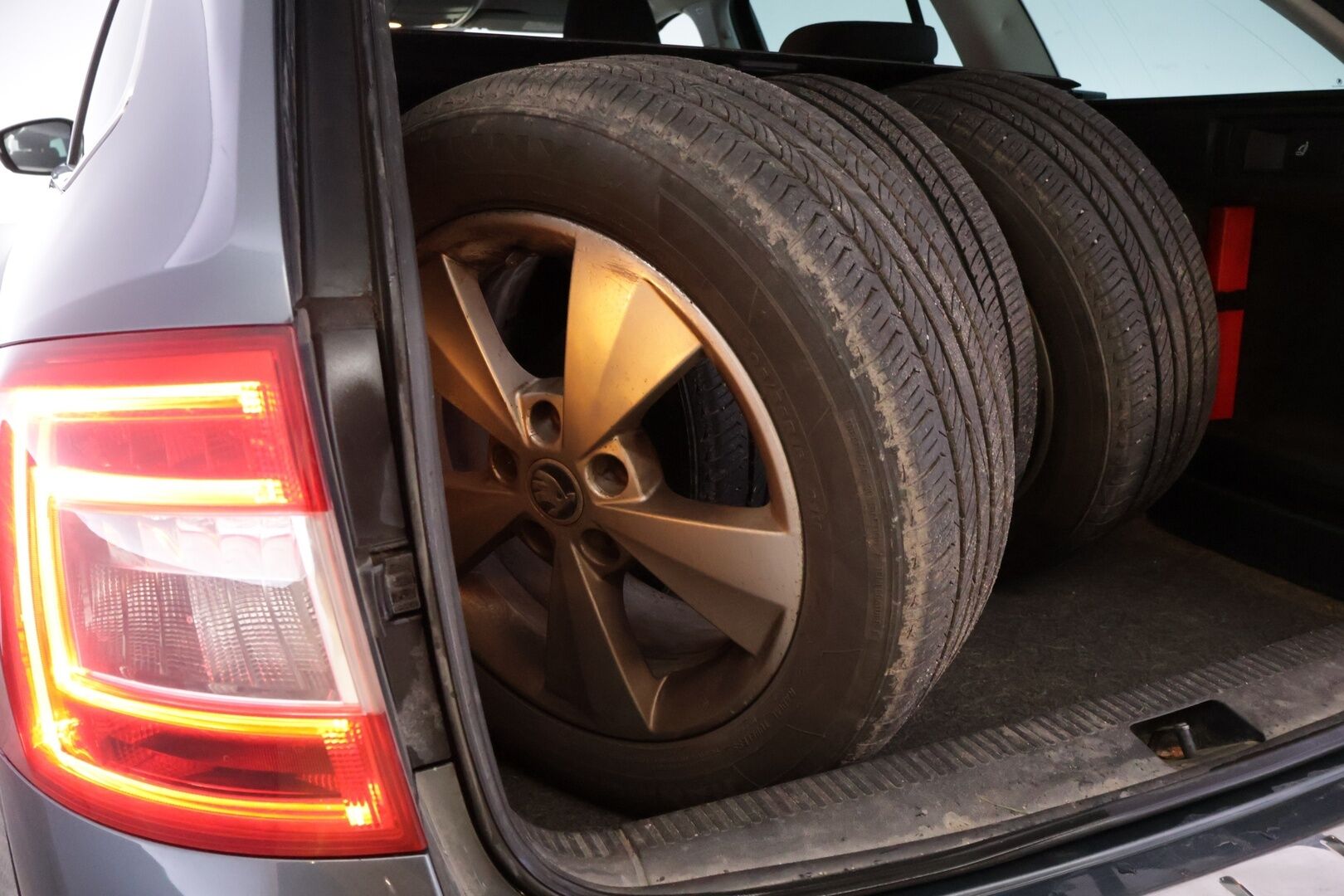 Skoda Octavia 2015 Combi 1,6 TDI 105 Elegance DSG Autom.  - YritysOutlet - Myydään vain yrityksille