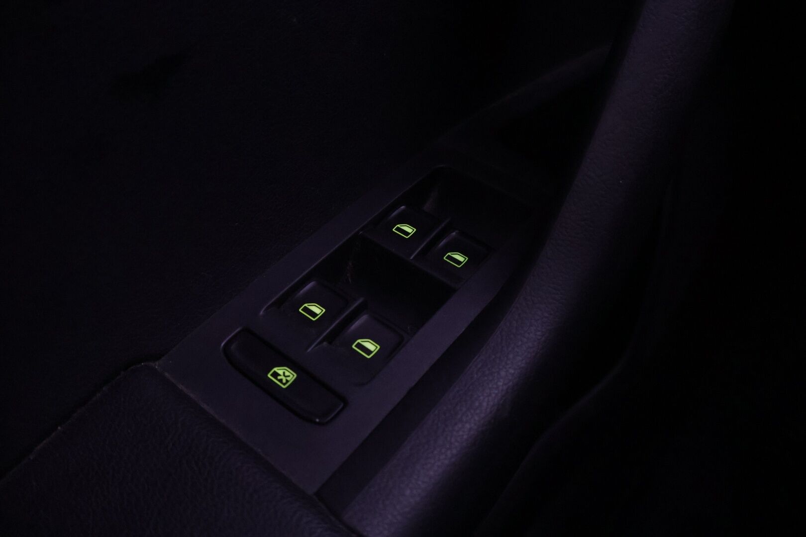 Skoda Octavia 2015 Combi 1,6 TDI 105 Elegance DSG Autom.  - YritysOutlet - Myydään vain yrityksille