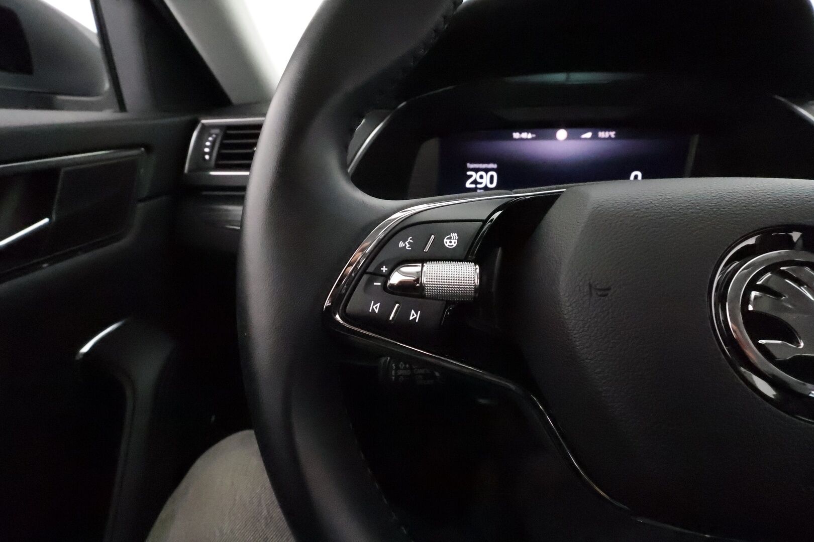 Skoda Superb 2022 1.5 TSI ACT Style DSG **Webasto / Adapt.Vakkari / Matrix-LED / P.Kamera / Muistipenkit / Canton / KeylessGO** - 1-om Suomi-auto / Kahdet Renkaat