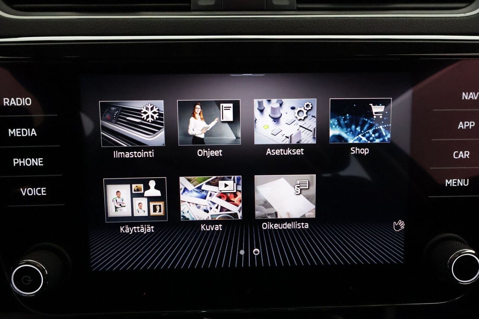 Skoda Superb 2022 1.5 TSI ACT Style DSG **Webasto / Adapt.Vakkari / Matrix-LED / P.Kamera / Muistipenkit / Canton / KeylessGO** - 1-om Suomi-auto / Kahdet Renkaat