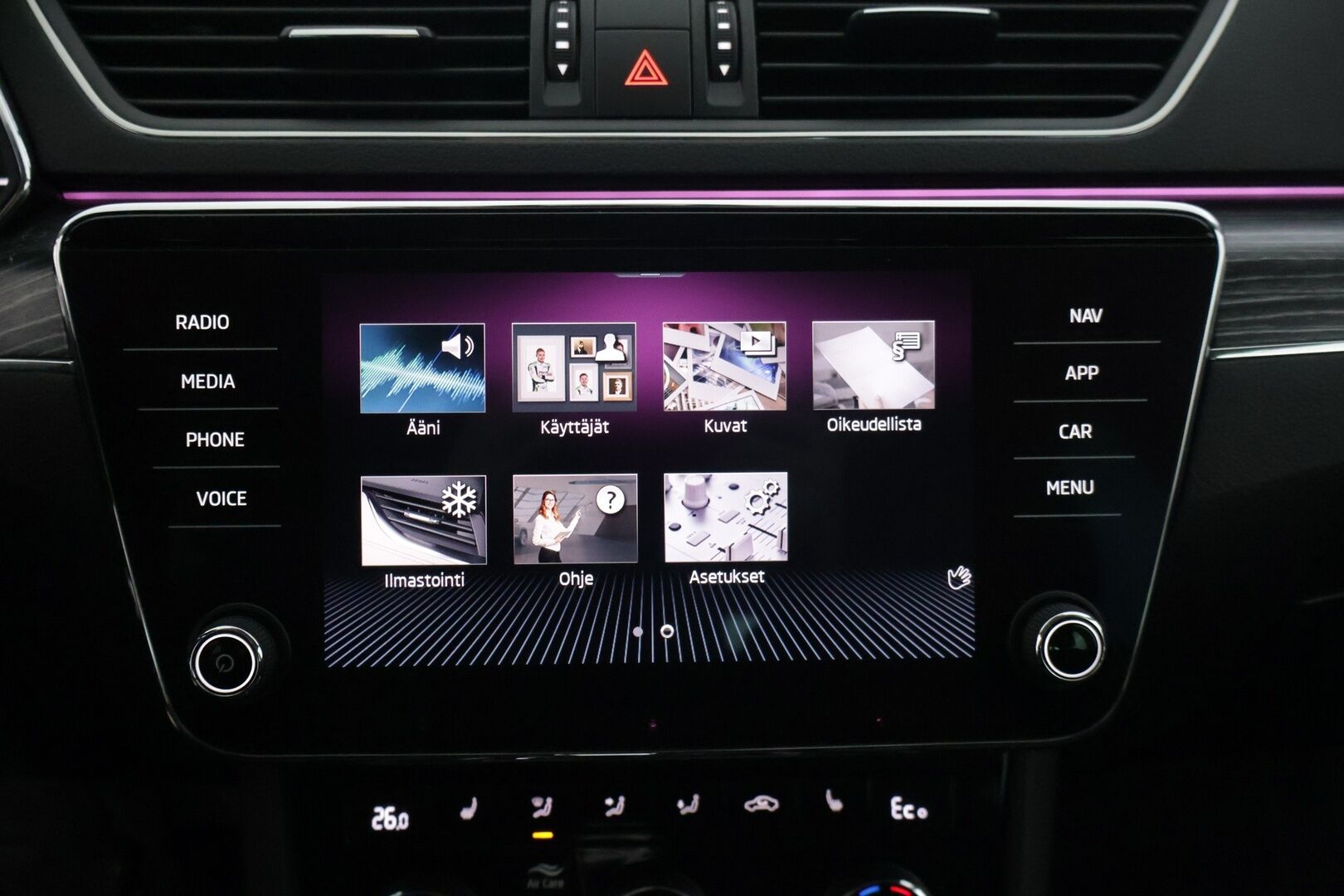 Skoda Superb 2020 1,4 TSI PHEV Style iV DSG Autom. * ACC / Webasto / P-Kamera / Smartlink / Keyless * - Suomi-auto kattavalla huoltohistorialla / Akun kunto tarkistettu SoH 90,8%