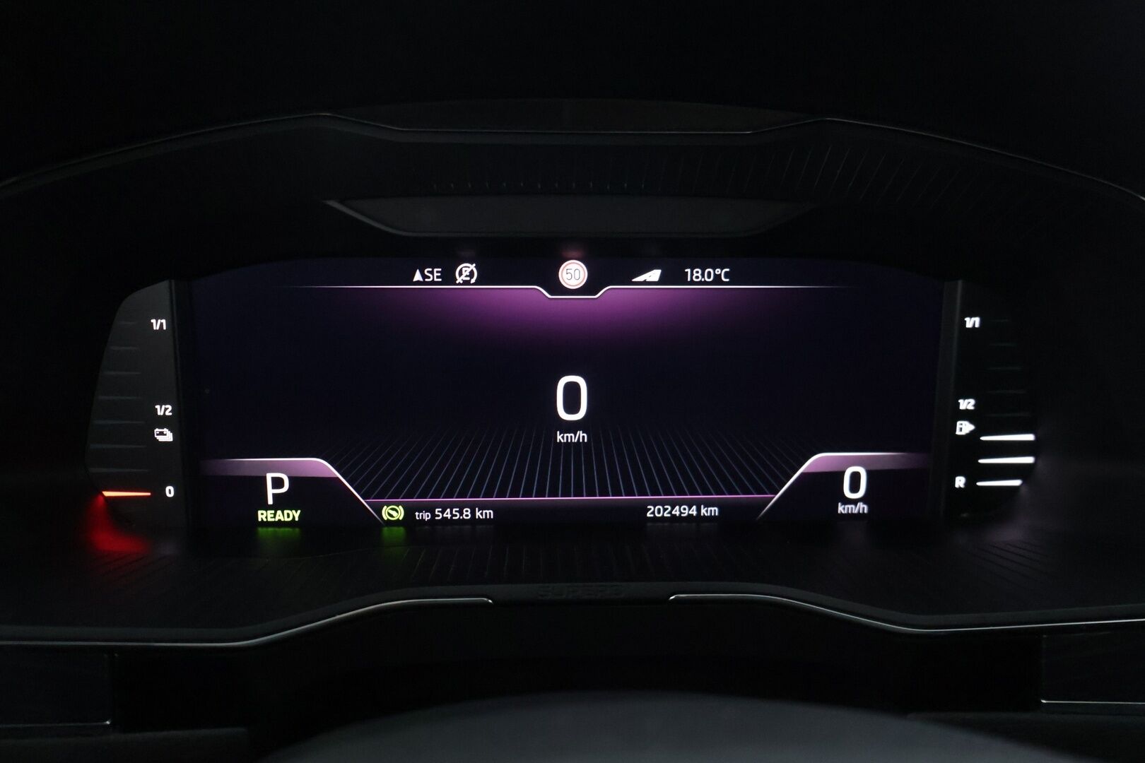 Skoda Superb 2020 1,4 TSI PHEV Style iV DSG Autom. * ACC / Webasto / P-Kamera / Smartlink / Keyless * - Suomi-auto kattavalla huoltohistorialla / Akun kunto tarkistettu SoH 90,8%