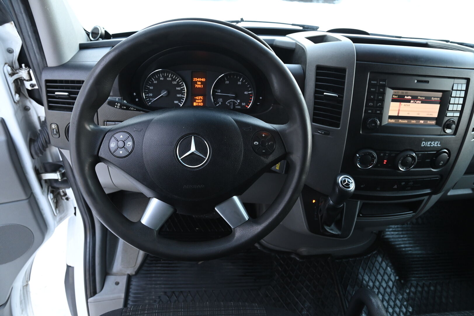 Mercedes-Benz Sprinter 2018 314CDI RWD-3,55/43AL pitkä A3 A - Kevyt KA | Bluetooth | Vetokoukku | vakionopeudensäädin | P-tutka | Pariovet