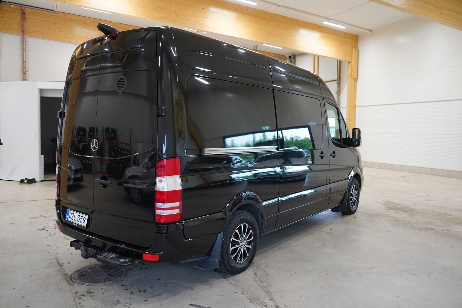 Mercedes-Benz SPRINTER 2016 316CDI -3,55/37K keskipitkä A2 BE - Vakkari | EBER | Jatko-ohjaamo 2+3 | Kamera | Osanahat | Hifit + Subi | Säntilliset huollot