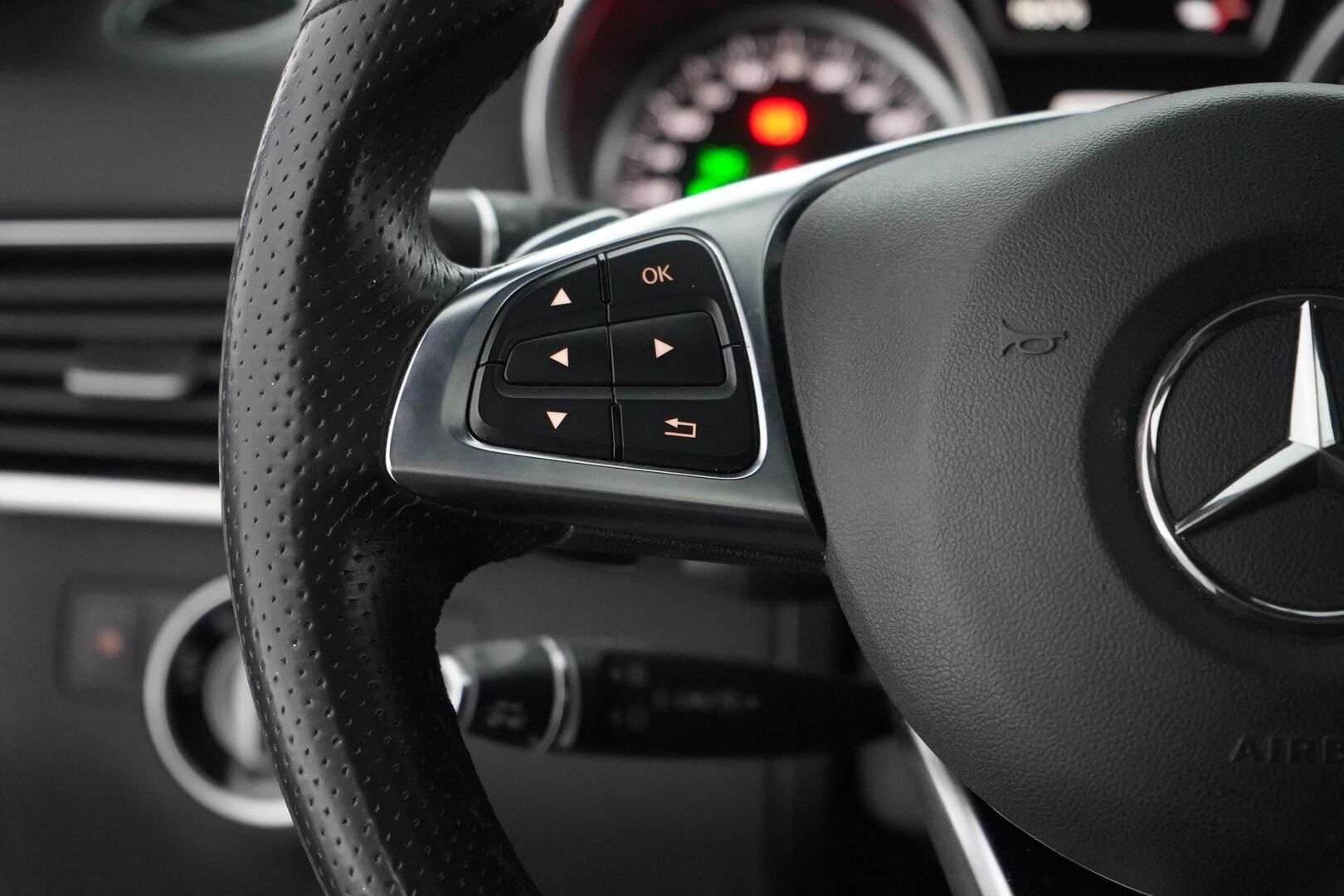 MERCEDES-BENZ GLE 2016 500e 4Matic AMG - YritysOutlet - Myydään vain yrityksille - ACC / Panorama / Sport-penkit muistilla / Harman&Kardon / Koukku / Nahkasisusta / Navi / Kahdet renkaat / AMG