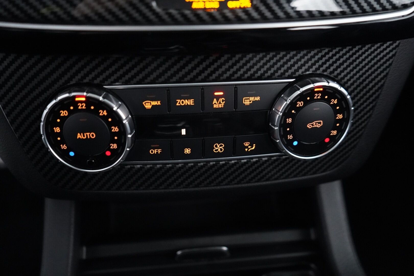 MERCEDES-BENZ GLE 2016 500e 4Matic AMG Huutokaupat.com - ACC / Panorama / Sport-penkit muistilla / Harman&Kardon / Koukku / Nahkasisusta / Navi / Kahdet renkaat / AMG