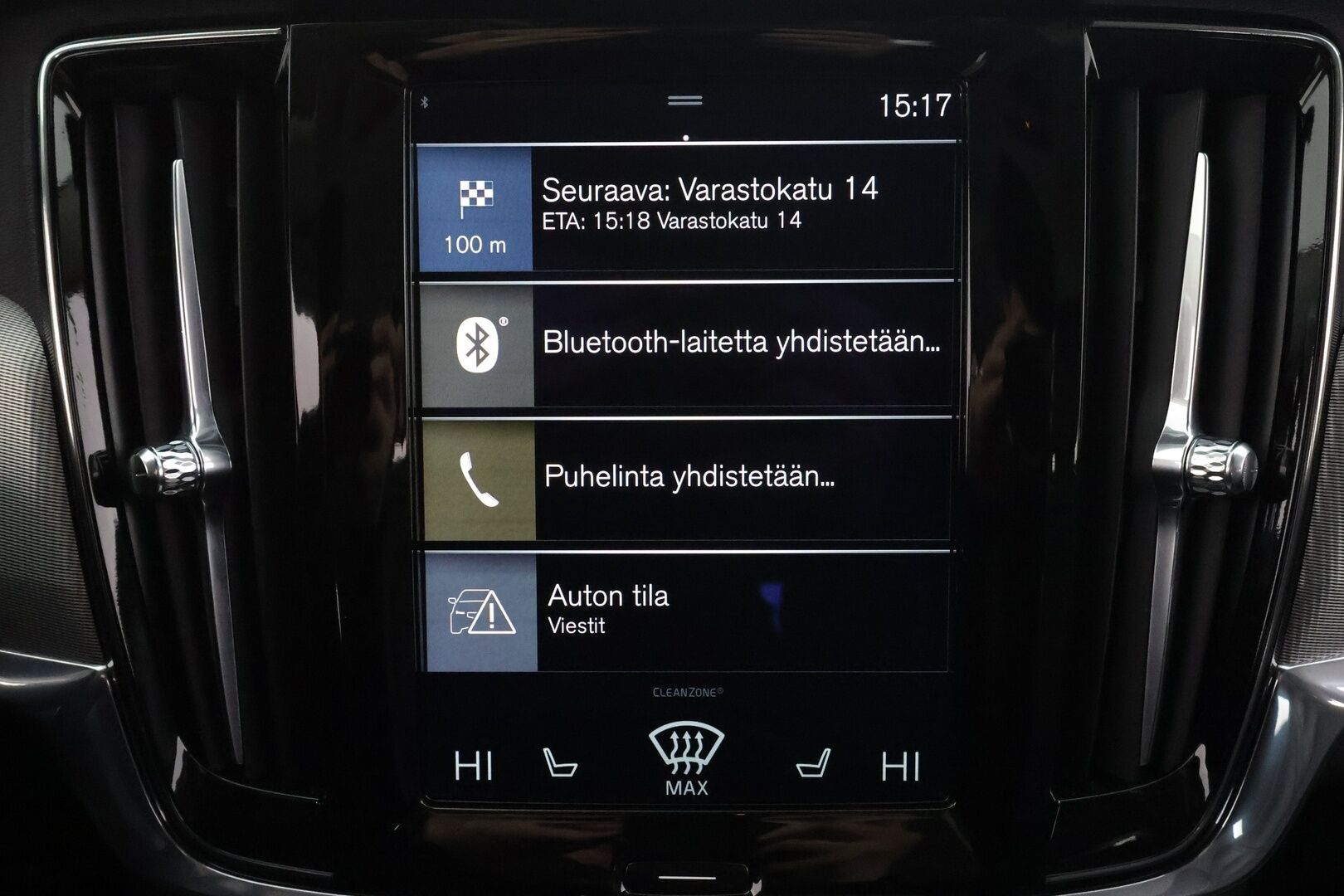 Volvo V90 Cross Country 2018 D4 AWD Pro aut * ACC / HUD / 360° / Muistipenkki / Full LED / Webasto / Koukku / Keyless / Navi / Nahat * - Kahdet renkaat aluvanteilla - HULLUT AVAJAISHULINAT KORKOTARJOUS 3,29 %