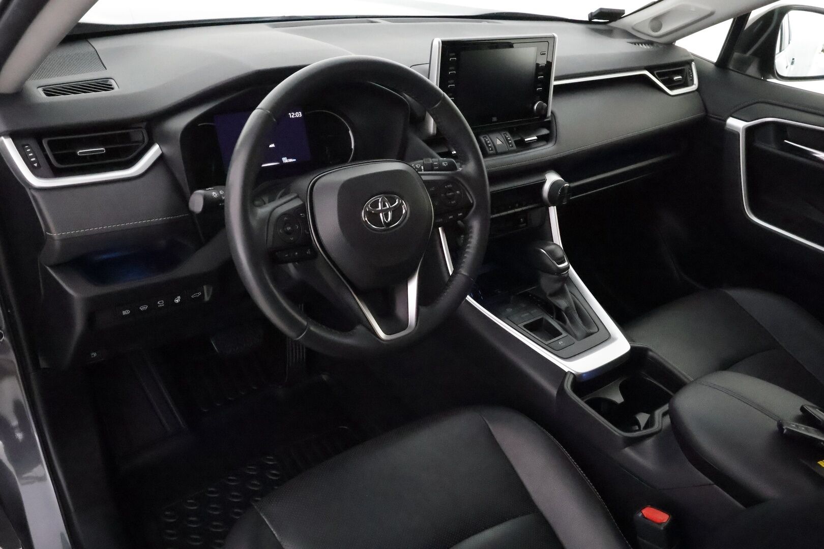 Toyota RAV4 2019 2.5 Hybrid Premium FWD **360° Kamera / Adapt.Vakkari / LED-valot / Ilmastoitu Muistipenkki / Sisätilanlämmitin / Navi** - 3,99 % KORKOTARJOUS TÄHÄN AUTOON - 31.5. ASTI! - Kaistavahti / KeylessGO / 2x Renkaat