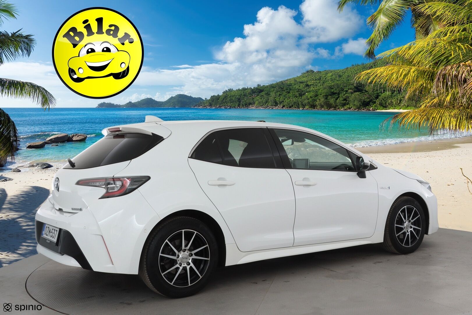 Toyota Corolla 2019 Hatchback 1,8 Hybrid Premium - Kahdet renkaat aluvanteilla / Juuri huollettu ja katsastettu