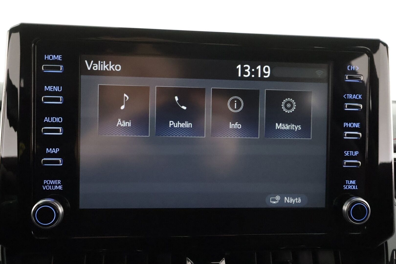 Toyota Corolla 2019 Hatchback 1,8 Hybrid Premium - Kahdet renkaat aluvanteilla / Juuri huollettu ja katsastettu
