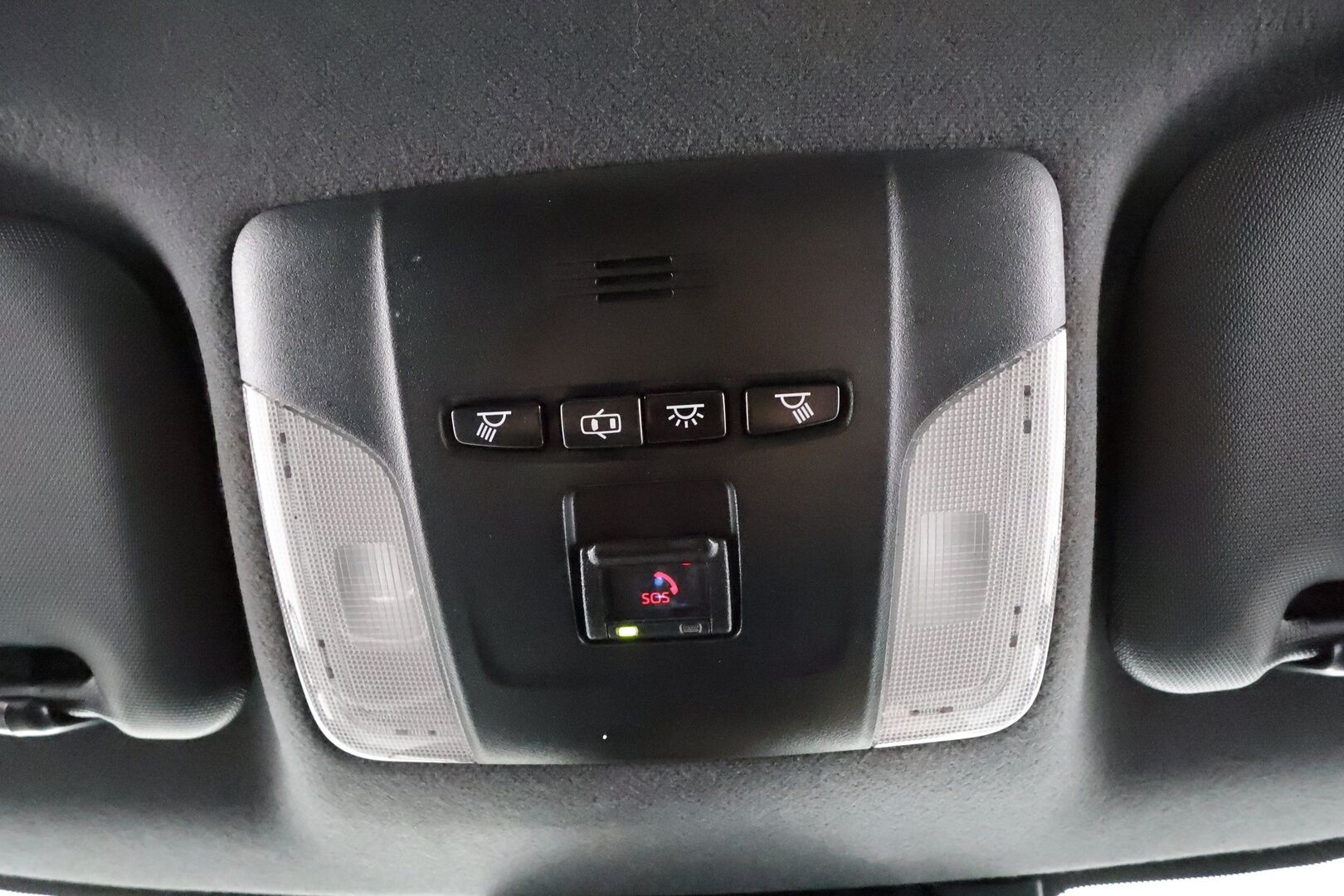 Toyota Corolla 2019 1,8 Hybrid Premium * ACC / HUD / Sporttipenkit / P.Kamera / LED / Keyless / Lohko+Sisä / Ratinlämmitin * - Kahdet renkaat aluvanteilla / Juuri huollettu ja katsastettu - HULLUT AVAJAISHULINAT KORKOTARJOUS 3,29 %