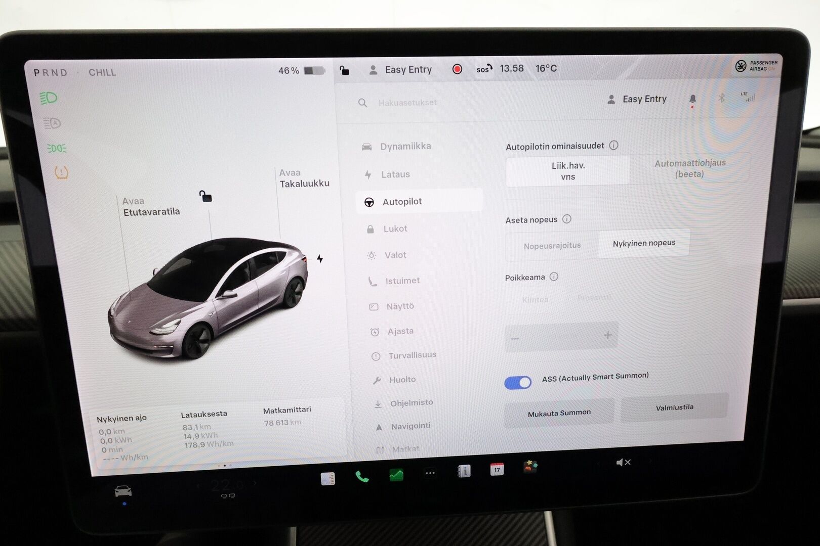 Tesla Model 3 2020 Standard Range Plus **Lasikatto / ACC / LED / P.kamera / Muistipenkki / Navi / Kaistavahti** - Akku kuntotarkastettu
