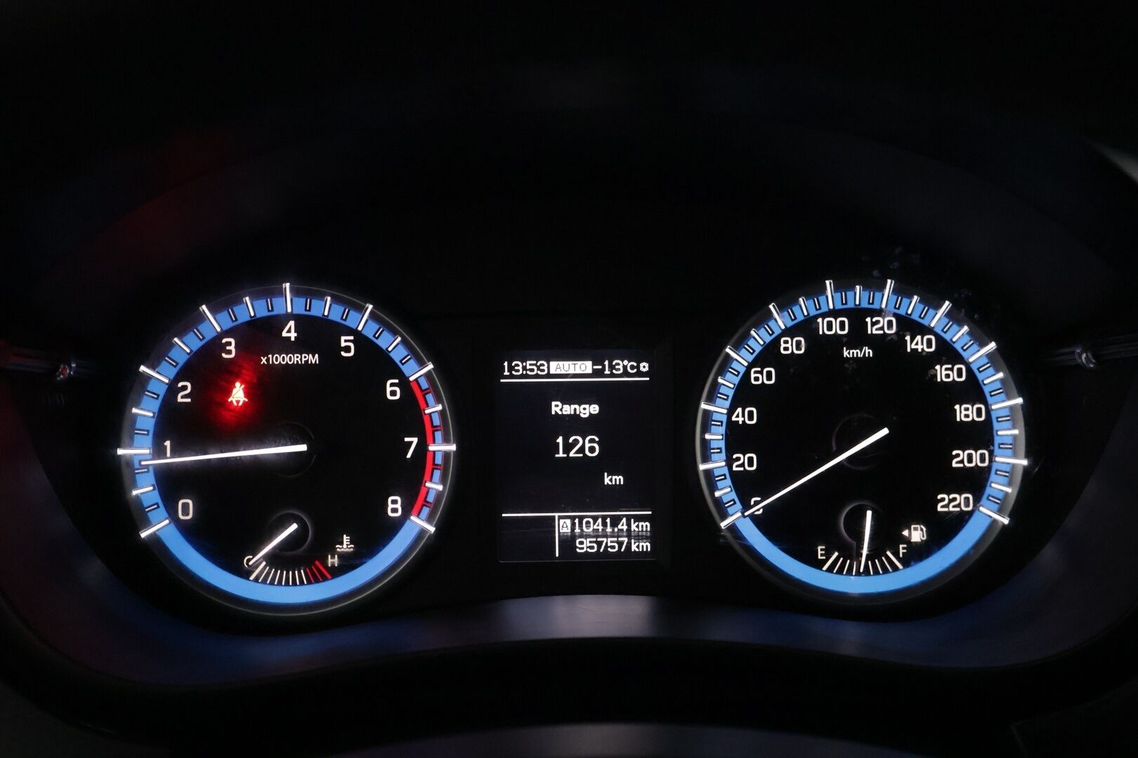 Suzuki SX4 2015 1,6 VVT 4WD GLX CVT *KeyLessGo / Vakkari / Aluvanteet / Juuri huollettu* - Juuri huollettu / Edullinen neliveto